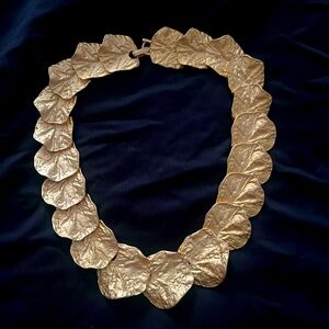 Beautiful Matte Gold Necklace In Perfect Condition